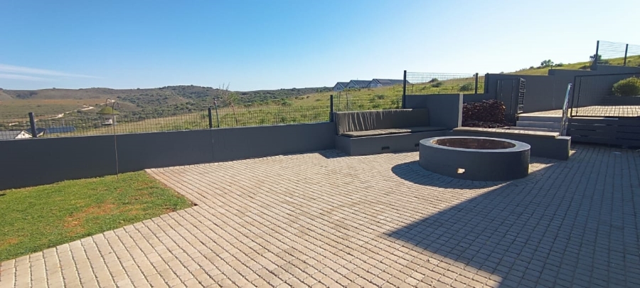 4 Bedroom Property for Sale in Outeniquasbosch Western Cape